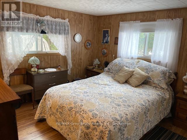 807 3rd Avenue S, South Bruce Peninsula, Ontario  N0H 2G0 - Photo 13 - X12874870