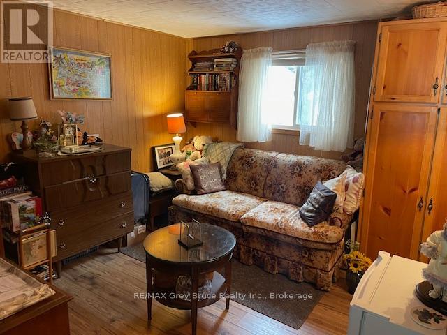 807 3rd Avenue S, South Bruce Peninsula, Ontario  N0H 2G0 - Photo 14 - X12874870