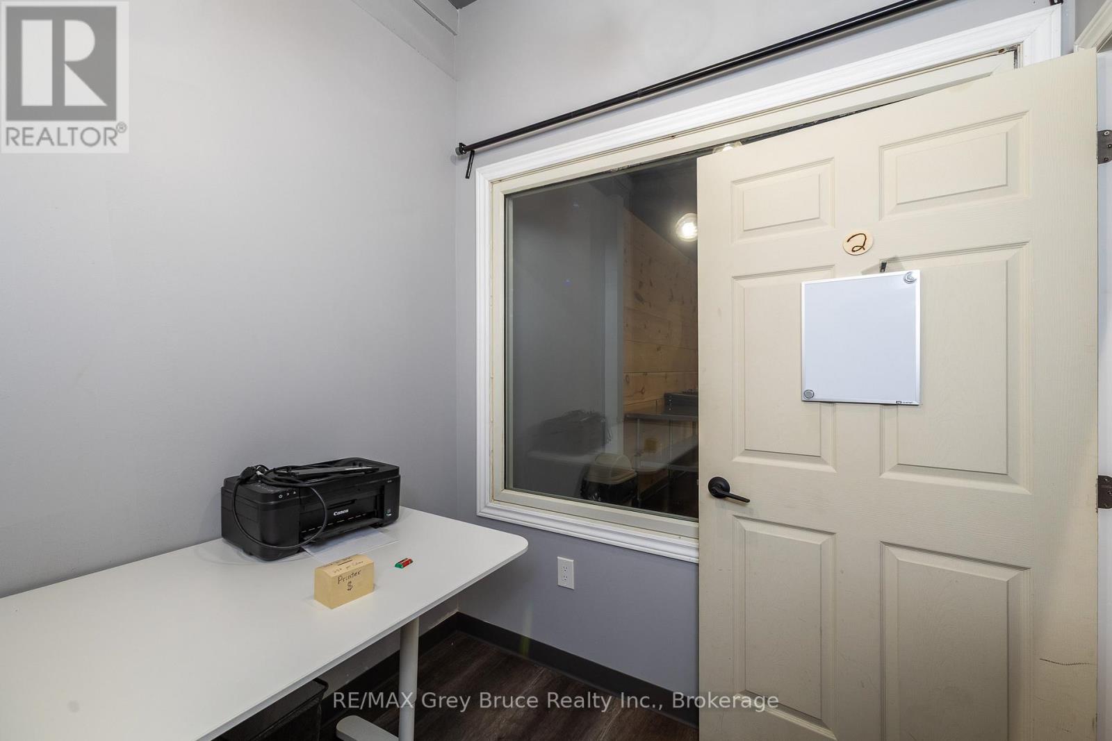 827 2nd Avenue E, Owen Sound, Ontario  N4K 2H2 - Photo 14 - X12874896