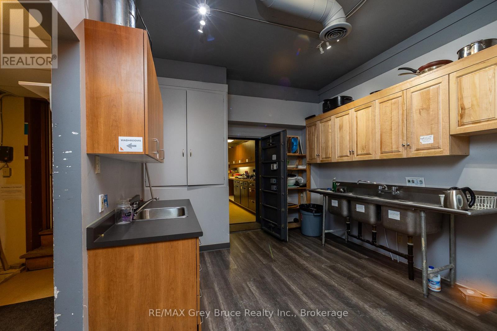 827 2nd Avenue E, Owen Sound, Ontario  N4K 2H2 - Photo 20 - X12874896