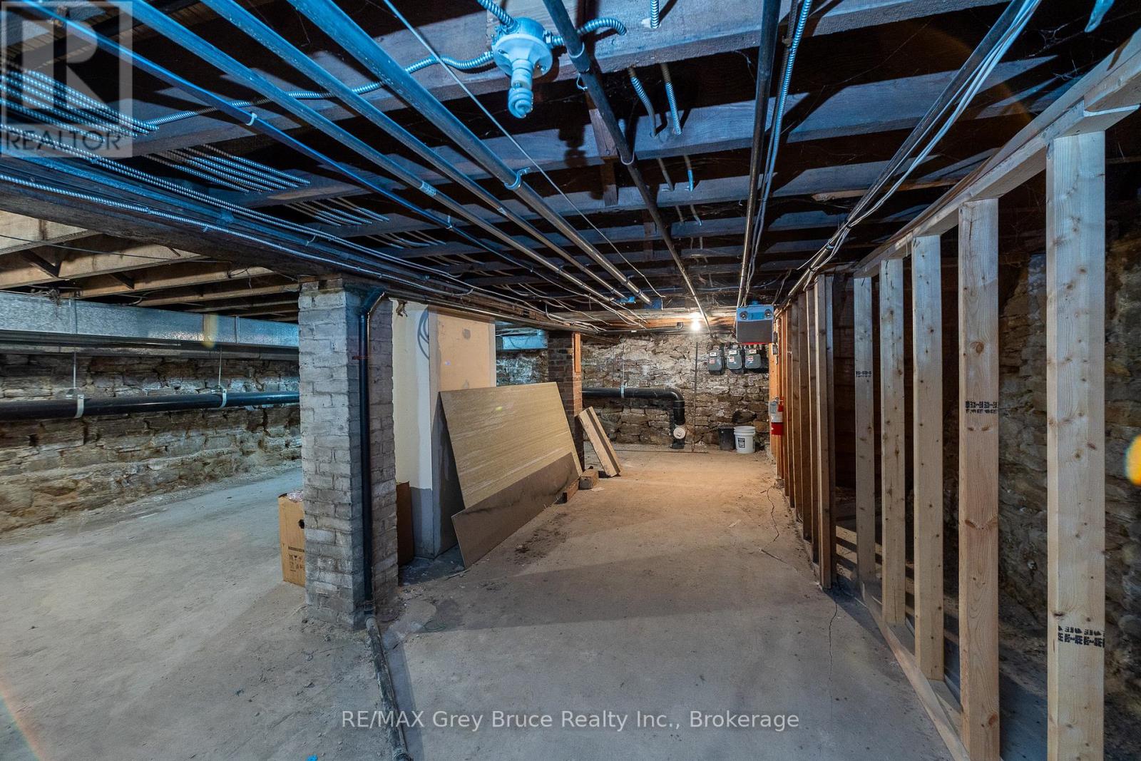 827 2nd Avenue E, Owen Sound, Ontario  N4K 2H2 - Photo 31 - X12874896