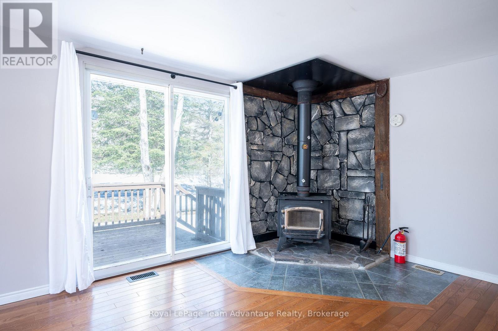2 Deep Bay Drive, Carling, Ontario  P0G 1G0 - Photo 13 - X12874966