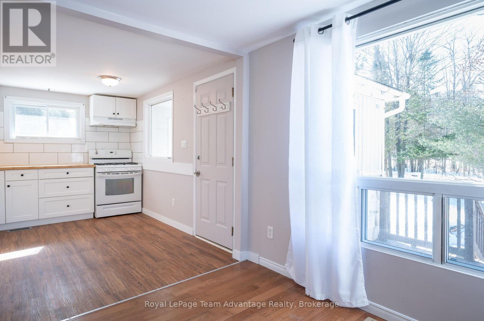 2 Deep Bay Drive, Carling, Ontario  P0G 1G0 - Photo 8 - X12874966