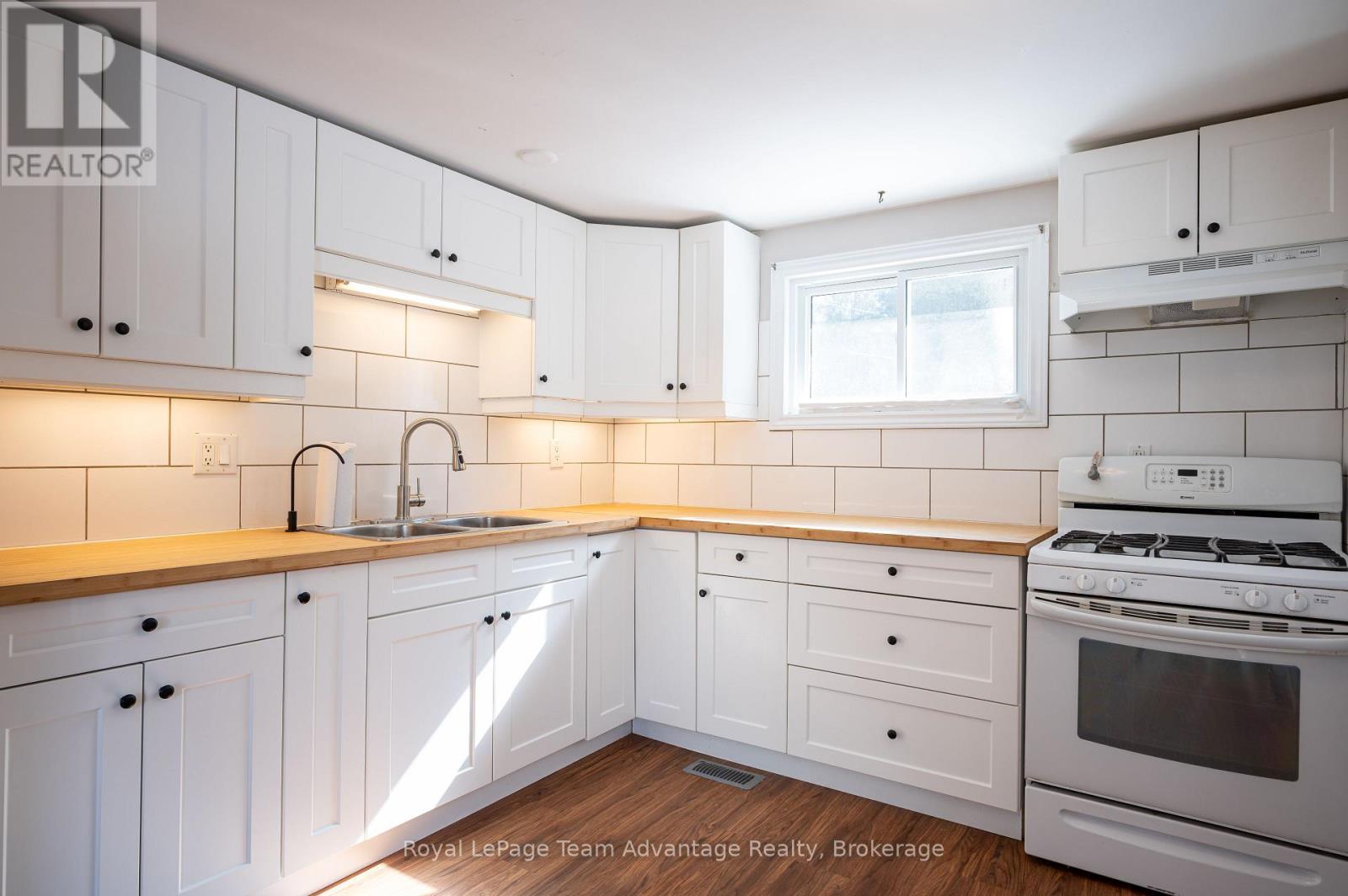 2 Deep Bay Drive, Carling, Ontario  P0G 1G0 - Photo 9 - X12874966