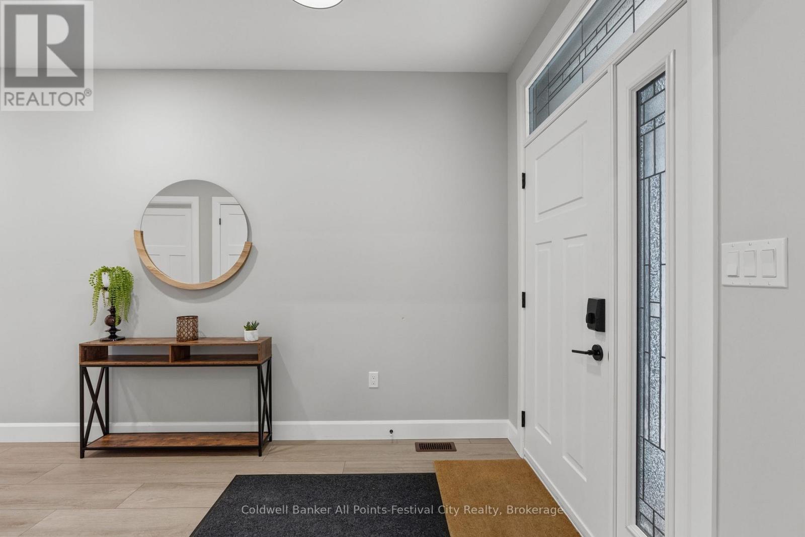 467 Warren Street, Goderich (Goderich (Town)), Ontario  N7A 3W4 - Photo 6 - X12875010