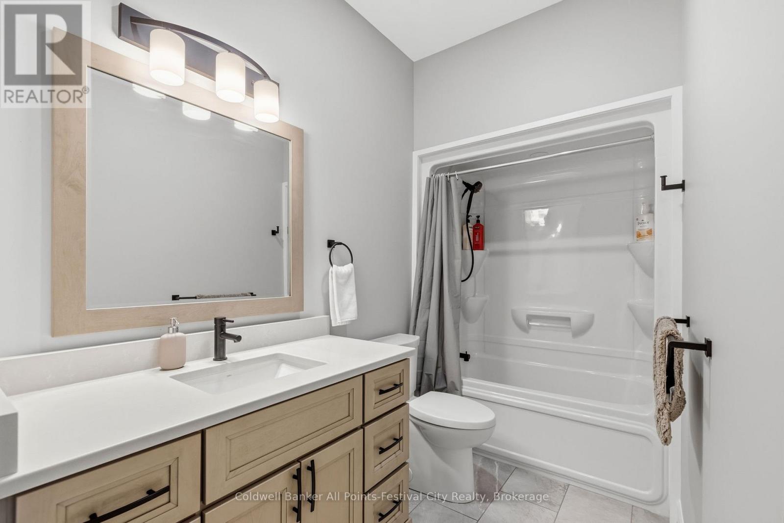 467 Warren Street, Goderich (Goderich (Town)), Ontario  N7A 3W4 - Photo 8 - X12875010