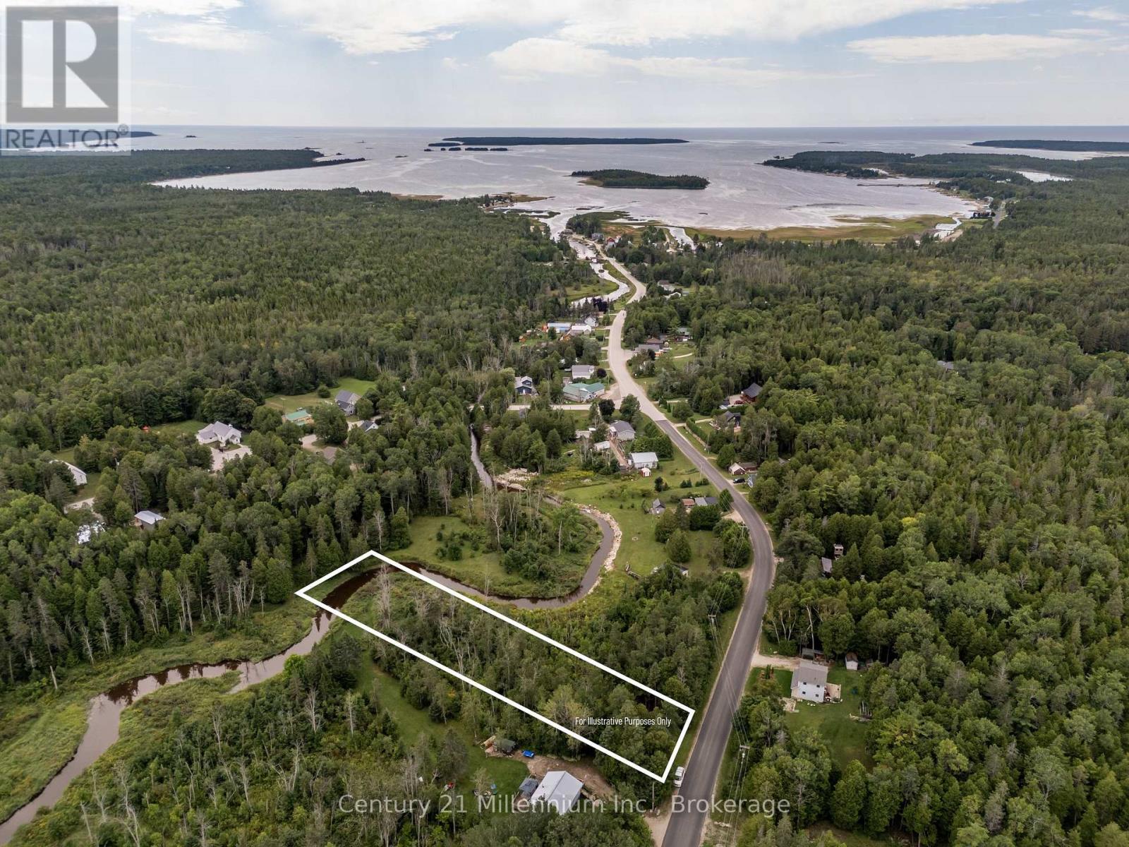 624 Stokes Bay Road, Northern Bruce Peninsula, Ontario  N0H 1W0 - Photo 2 - X12875136