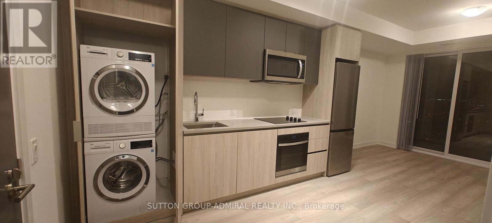 2012 - 5858 Yonge Street, Toronto (Newtonbrook West), Ontario  M2M 3T3 - Photo 10 - C12874796