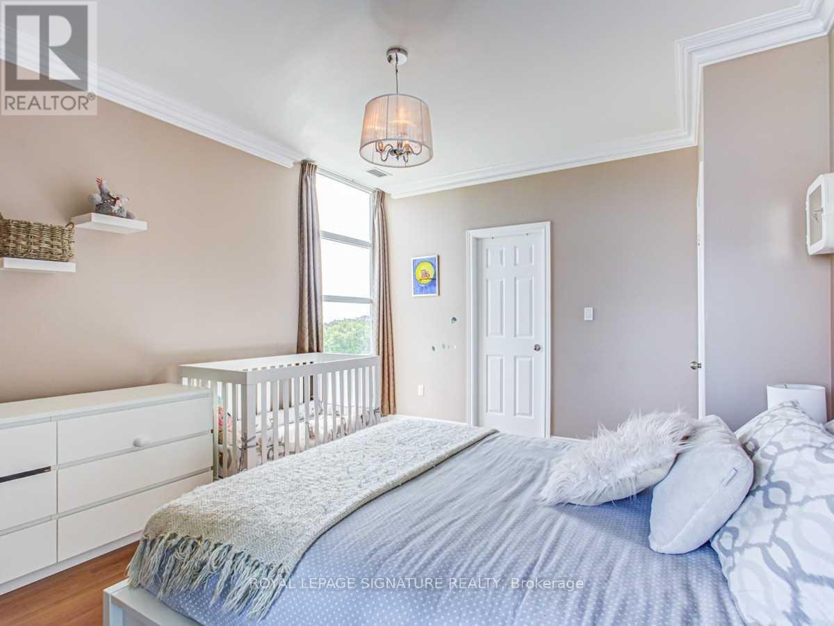 513 - 1 Leaside Park Drive, Toronto (Leaside), Ontario  M4H 1R1 - Photo 16 - C12874862