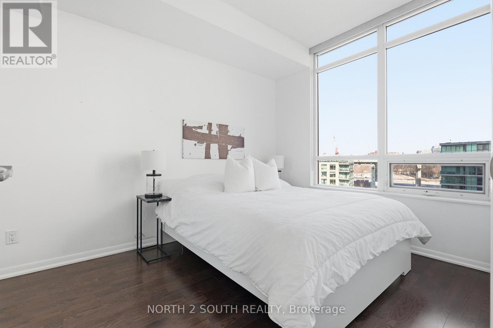712 - 215 Fort York Boulevard, Toronto (Waterfront Communities), Ontario  M5V 4A2 - Photo 13 - C12874940