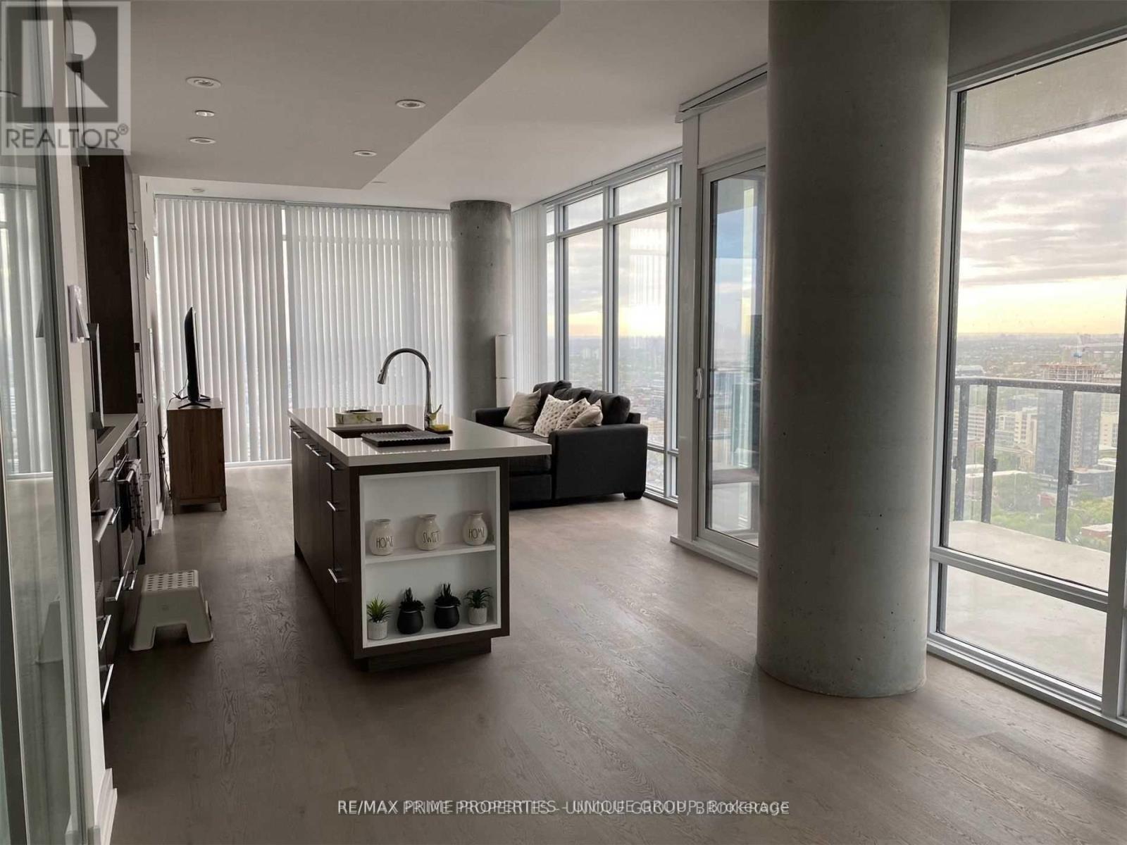 2916 - 488 University Avenue, Toronto (University), Ontario  M5G 0C1 - Photo 19 - C12875044