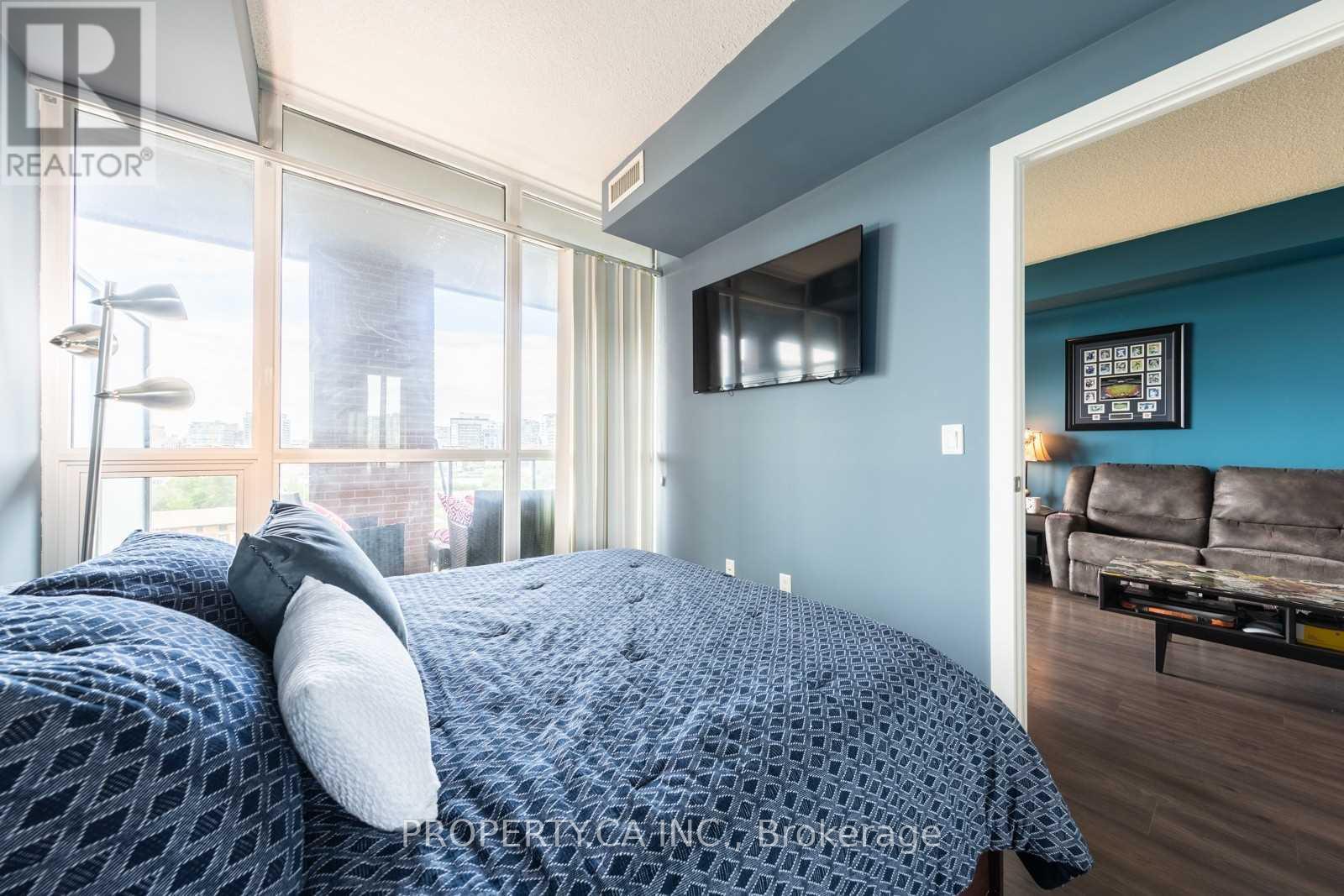 728 - 169 Fort York Boulevard, Toronto (Waterfront Communities), Ontario  M5V 0C8 - Photo 19 - C12875164