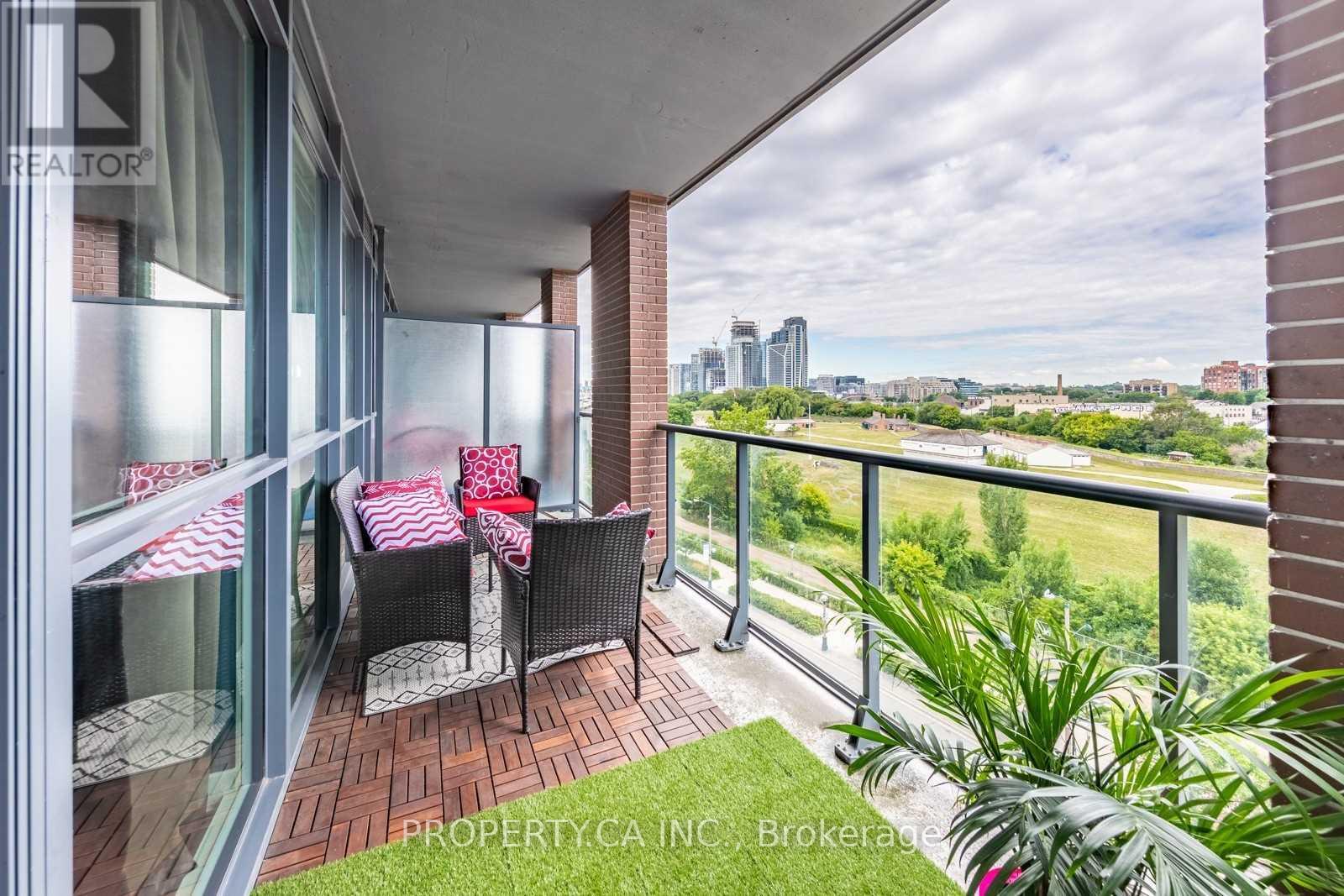 728 - 169 Fort York Boulevard, Toronto (Waterfront Communities), Ontario  M5V 0C8 - Photo 20 - C12875164