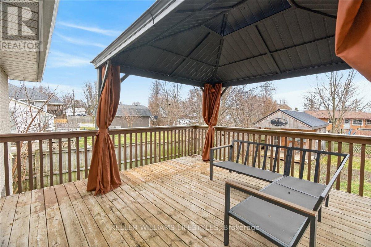 404 Ontario Street, Warwick, Ontario  N0M 2S0 - Photo 30 - X12874810