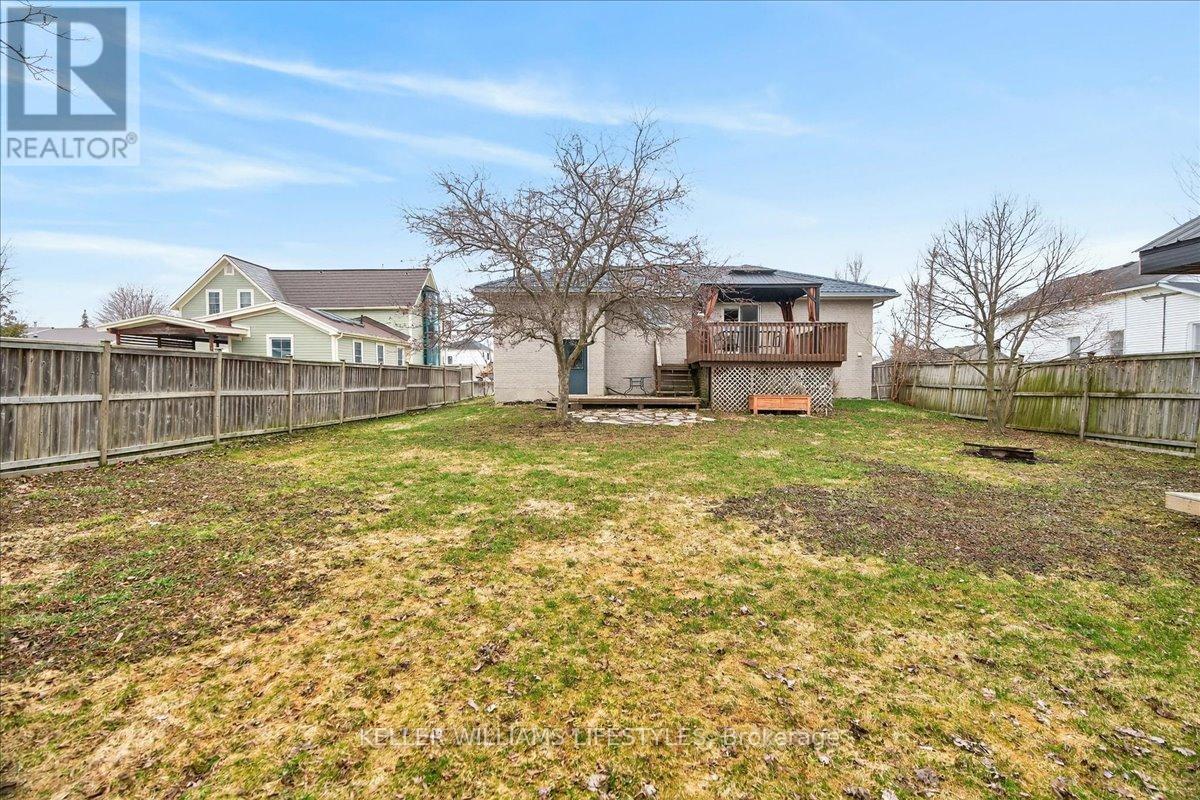 404 Ontario Street, Warwick, Ontario  N0M 2S0 - Photo 33 - X12874810