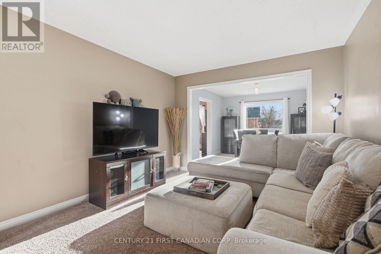 47 Meadowridge Road, London North, Ontario  N6H 5E6 - Photo 11 - X12874874