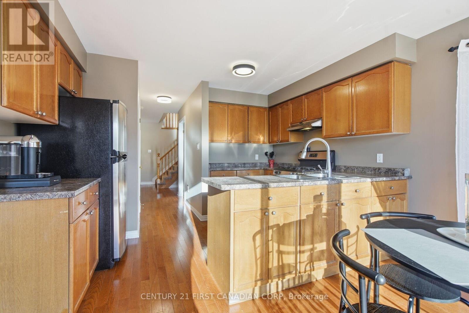 47 Meadowridge Road, London North, Ontario  N6H 5E6 - Photo 14 - X12874874