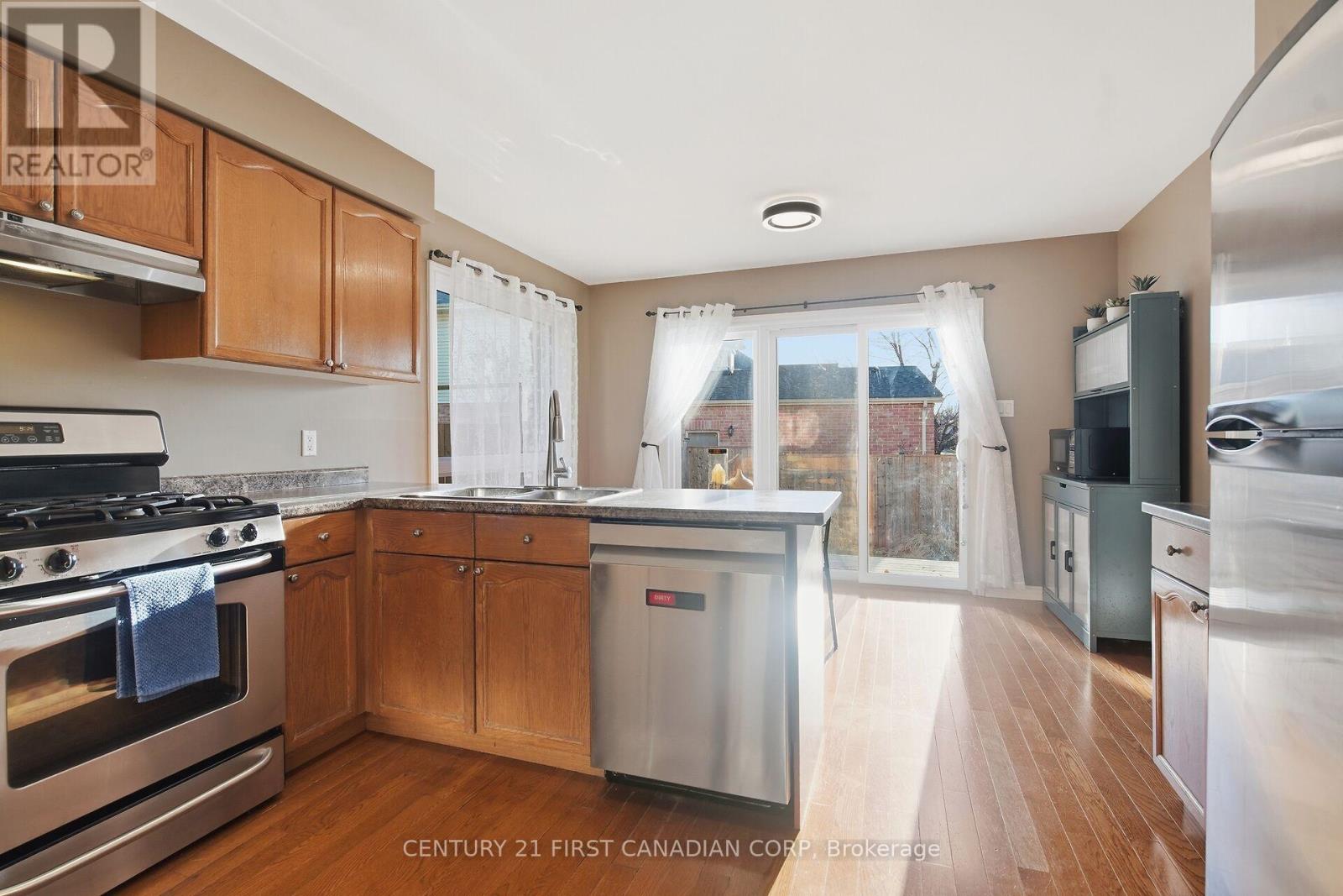 47 Meadowridge Road, London North, Ontario  N6H 5E6 - Photo 15 - X12874874