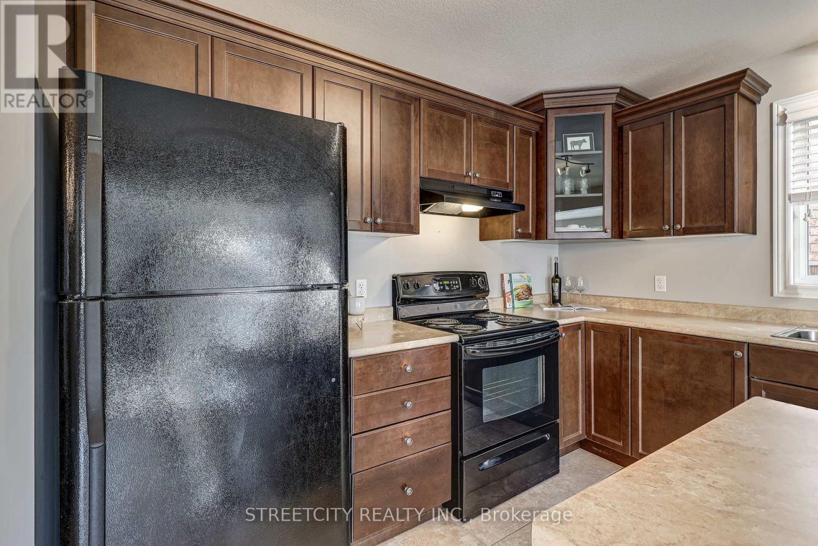 872 Bradshaw Crescent, London North, Ontario  N5X 0B6 - Photo 13 - X12875066