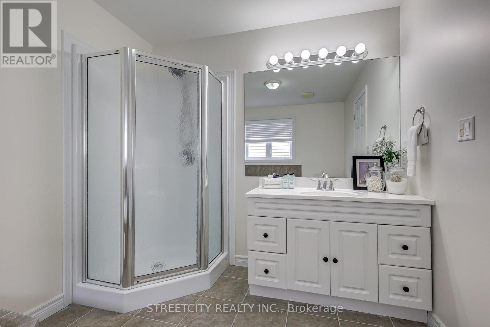 872 Bradshaw Crescent, London North, Ontario  N5X 0B6 - Photo 31 - X12875066