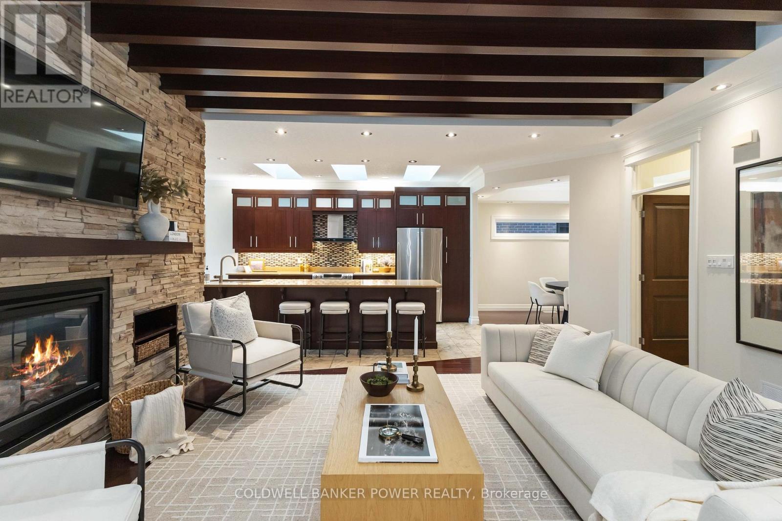 1376 Shore Road, London South (South A), Ontario  N6K 4Z8 - Photo 11 - X12875122