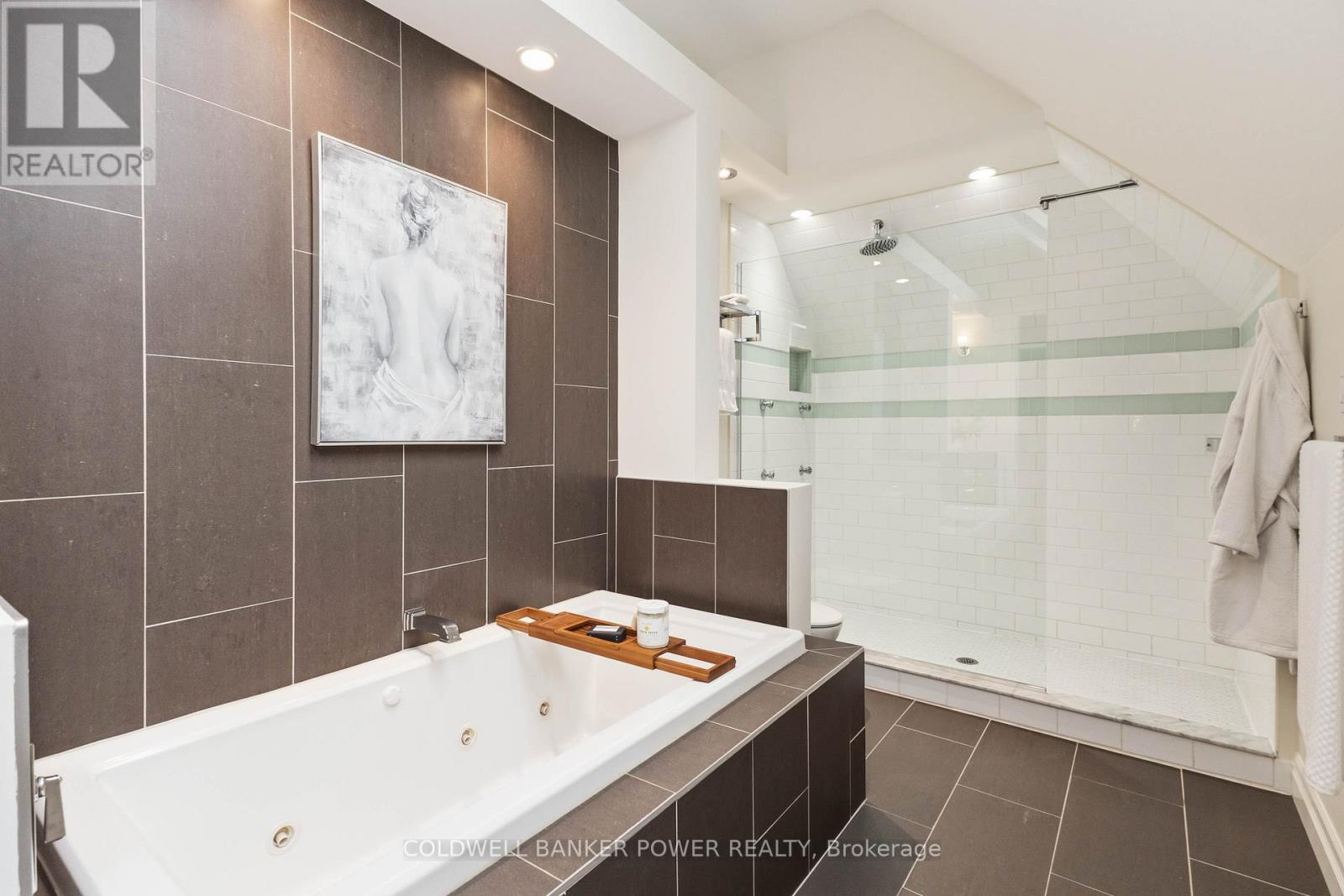 1376 Shore Road, London South (South A), Ontario  N6K 4Z8 - Photo 34 - X12875122