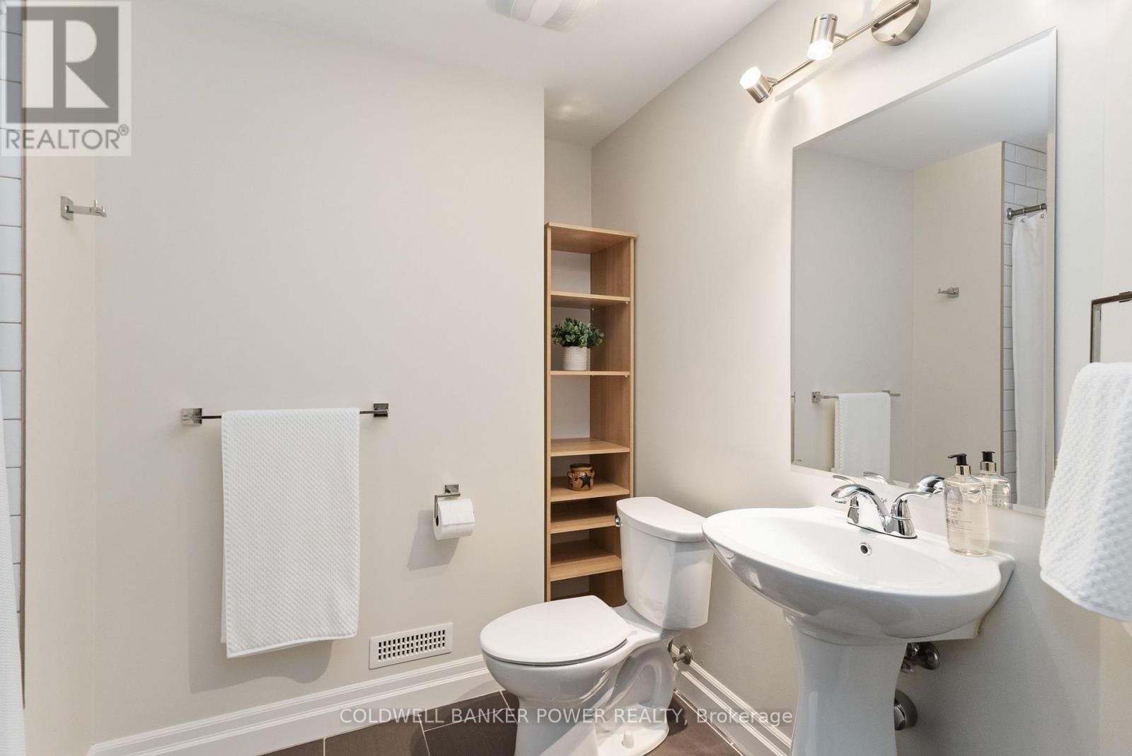 1376 Shore Road, London South (South A), Ontario  N6K 4Z8 - Photo 41 - X12875122