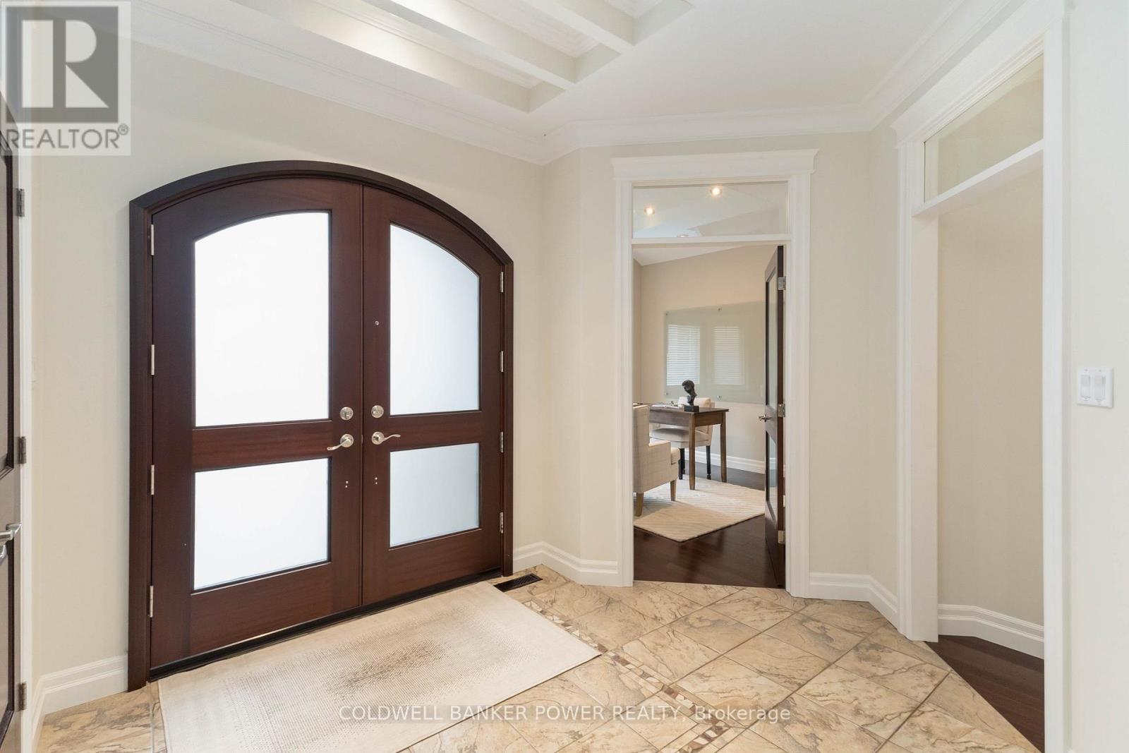 1376 Shore Road, London South (South A), Ontario  N6K 4Z8 - Photo 6 - X12875122