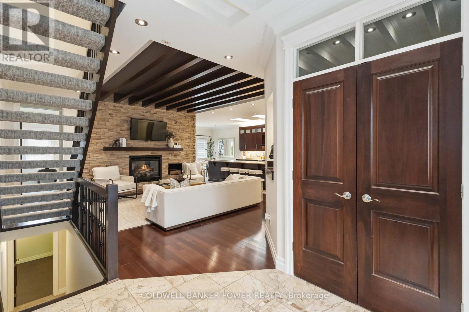 1376 Shore Road, London South (South A), Ontario  N6K 4Z8 - Photo 7 - X12875122