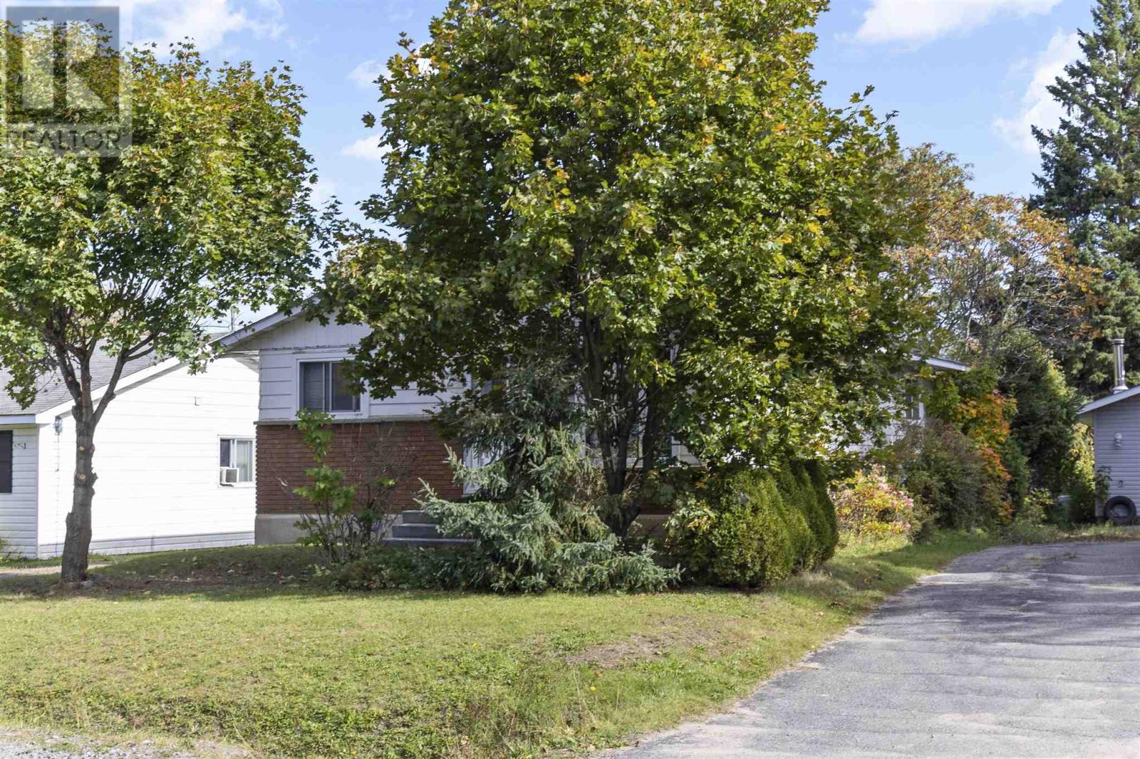 12 Vera St, Sault Ste. Marie, Ontario  P6B 5M8 - Photo 31 - SM260464