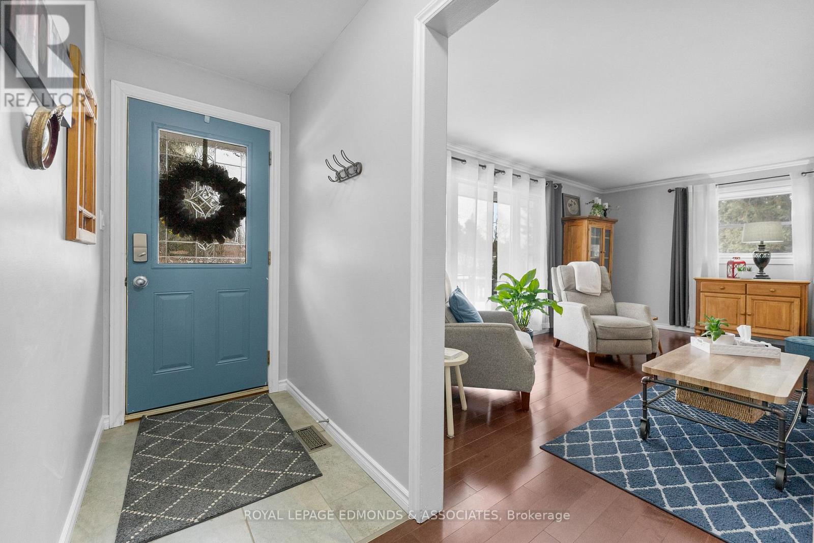 94 Oak Street W, Laurentian Valley, Ontario  K8A 7R3 - Photo 18 - X12875128