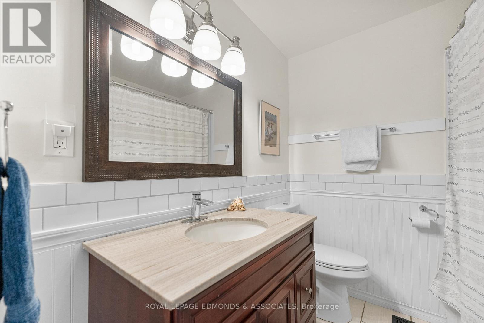 94 Oak Street W, Laurentian Valley, Ontario  K8A 7R3 - Photo 27 - X12875128