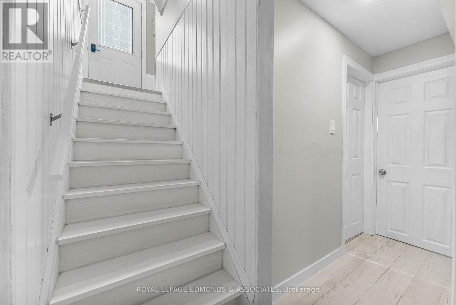 94 Oak Street W, Laurentian Valley, Ontario  K8A 7R3 - Photo 30 - X12875128