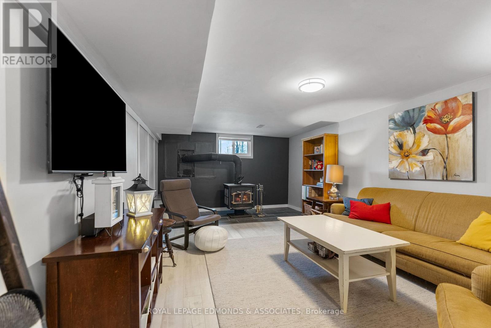 94 Oak Street W, Laurentian Valley, Ontario  K8A 7R3 - Photo 32 - X12875128