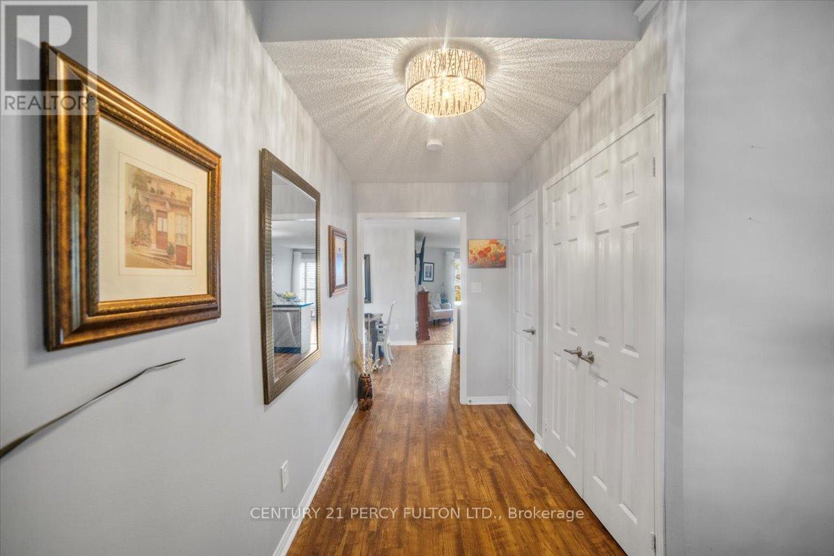 1250 Ormond Drive, Oshawa, Ontario  L1K 2T7 - Photo 5 - E12874828