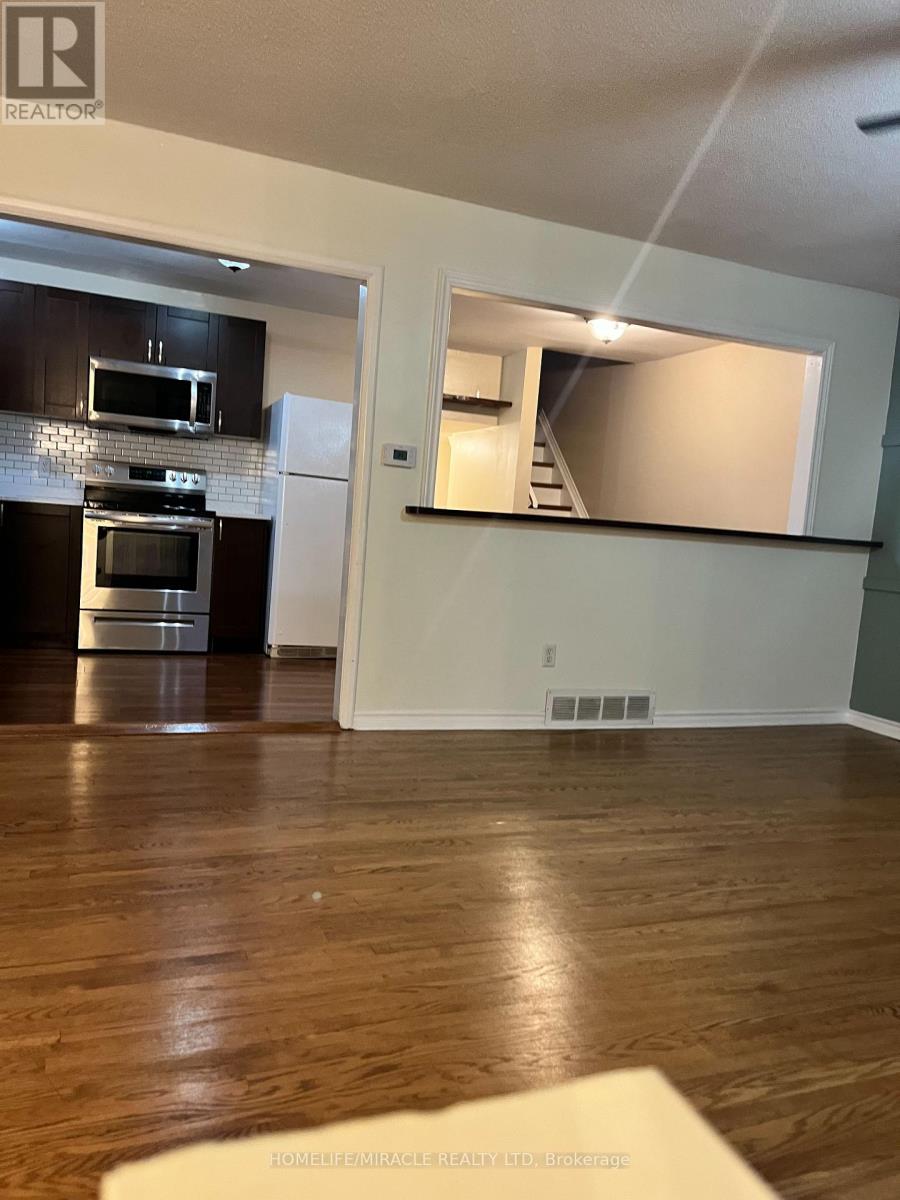 116 Vancouver Street, Oshawa (Vanier), Ontario  L1J 5X4 - Photo 3 - E12874962