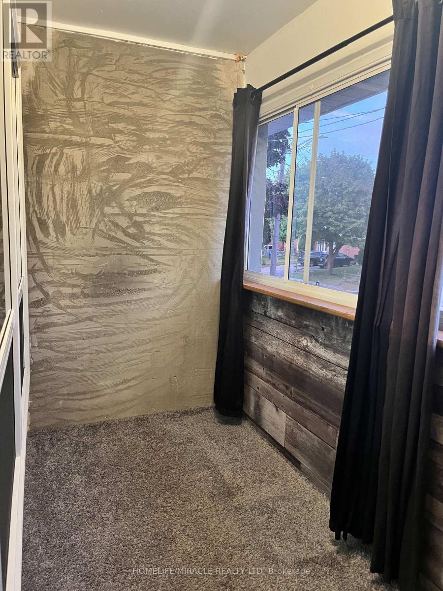 116 Vancouver Street, Oshawa (Vanier), Ontario  L1J 5X4 - Photo 4 - E12874962