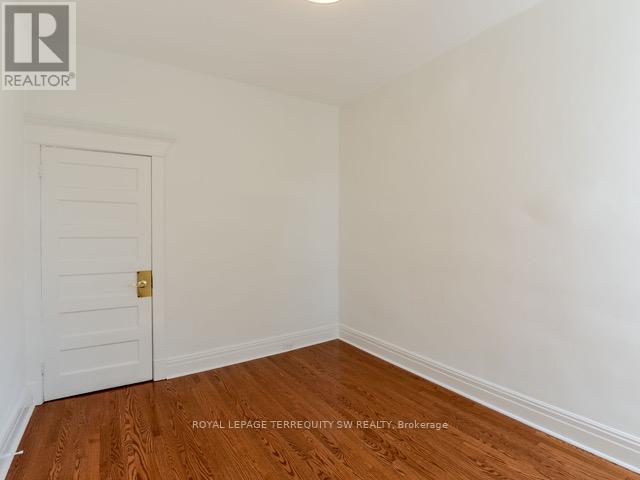 105 Barker Avenue, Toronto, Ontario  M4C 2N8 - Photo 20 - E12875030