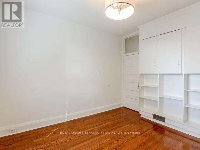 105 Barker Avenue, Toronto, Ontario  M4C 2N8 - Photo 24 - E12875030