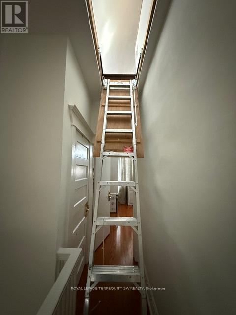 105 Barker Avenue, Toronto, Ontario  M4C 2N8 - Photo 46 - E12875030