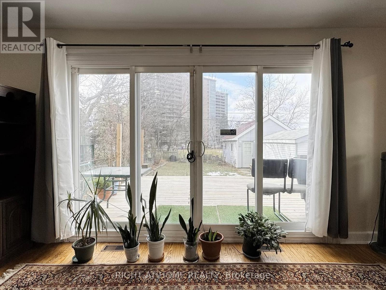 46 Glenshephard Drive, Toronto, Ontario  M1K 4N3 - Photo 15 - E12875172