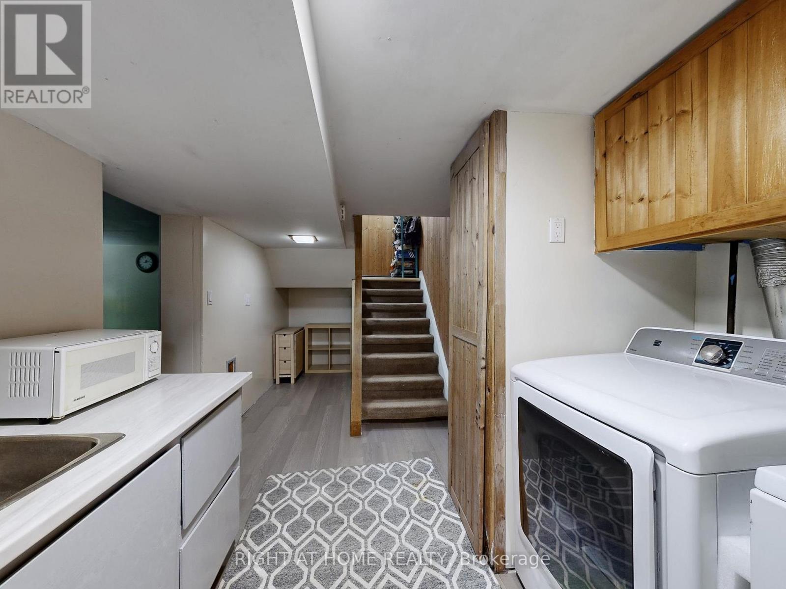 46 Glenshephard Drive, Toronto, Ontario  M1K 4N3 - Photo 35 - E12875172