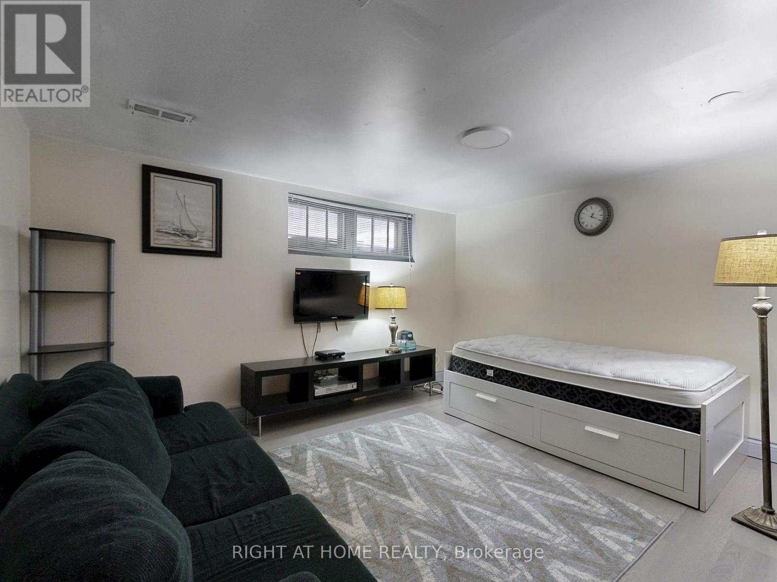 46 Glenshephard Drive, Toronto, Ontario  M1K 4N3 - Photo 36 - E12875172