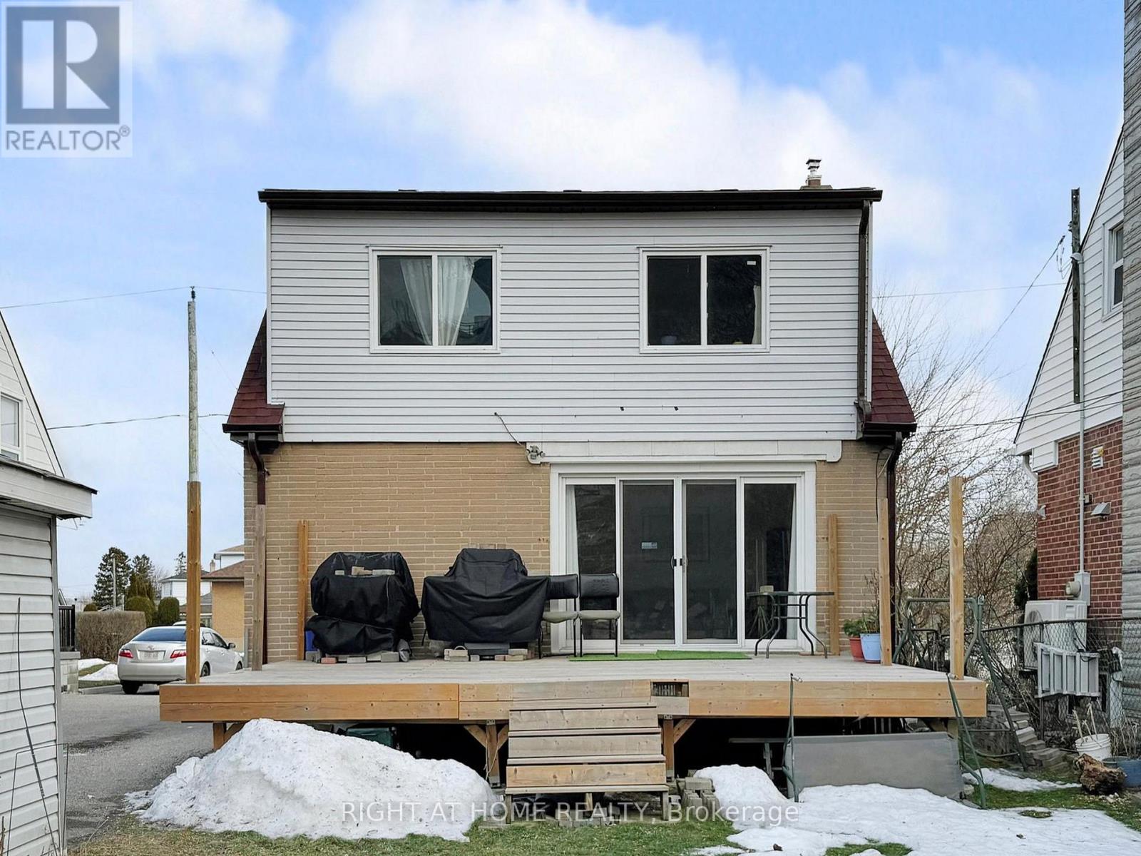 46 Glenshephard Drive, Toronto, Ontario  M1K 4N3 - Photo 5 - E12875172