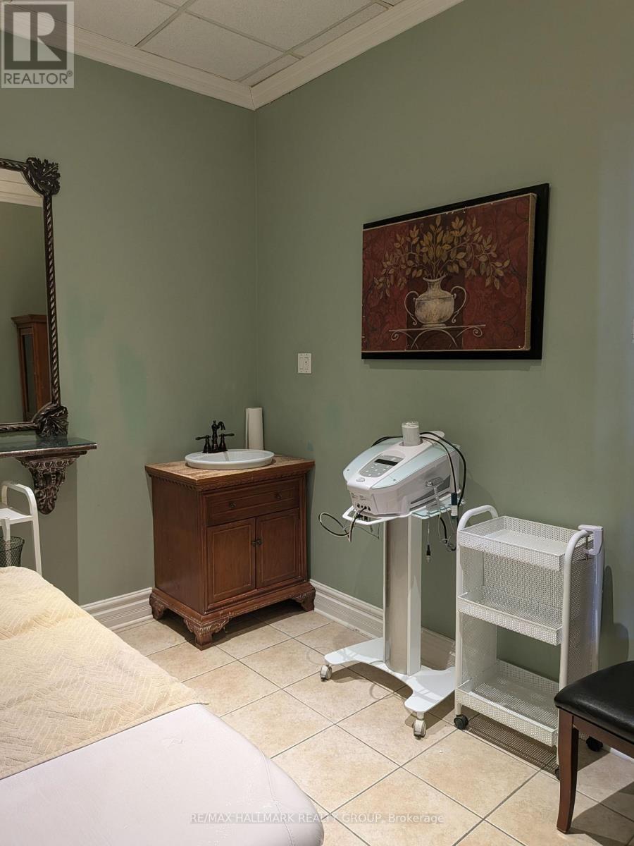 4108 Albion Road, Ottawa, Ontario  K1T 3W1 - Photo 10 - X12874860