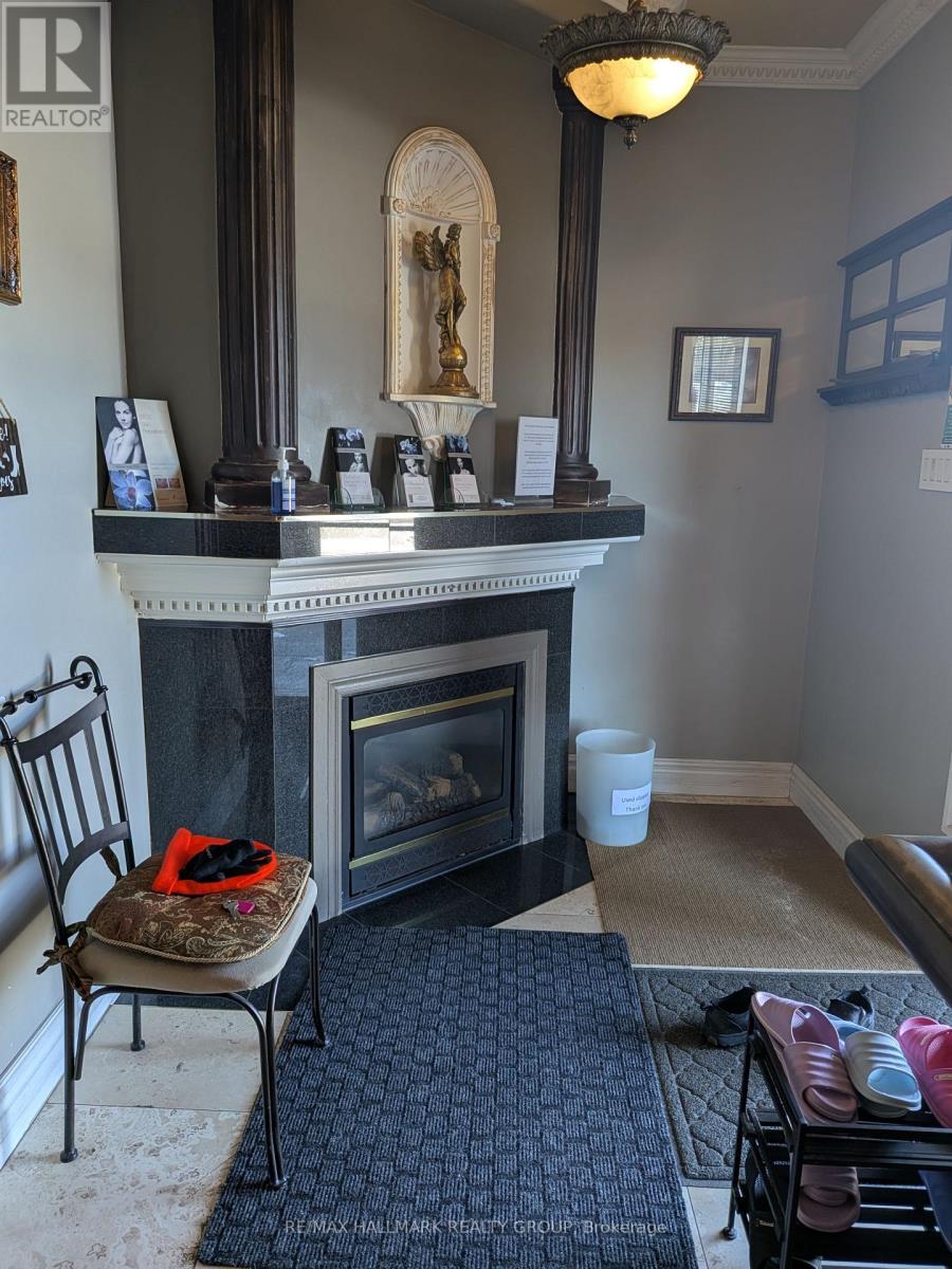 4108 Albion Road, Ottawa, Ontario  K1T 3W1 - Photo 5 - X12874860