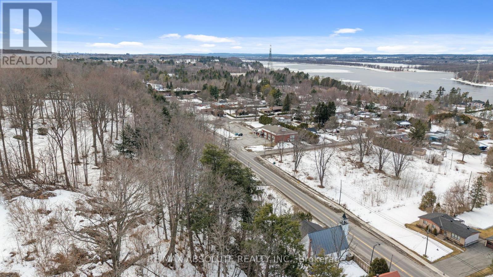 2476 Old Montreal Road, Ottawa, Ontario  K4C 1G6 - Photo 5 - X12875046