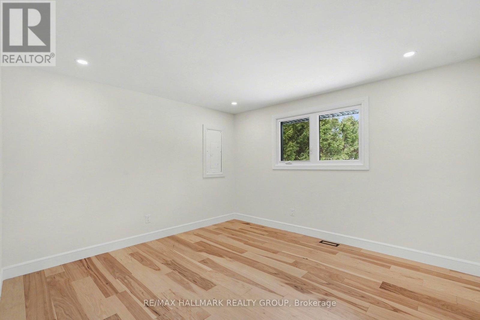 1 - 52 Glenridge Road, Ottawa, Ontario  K2G 2Z7 - Photo 8 - X12875180