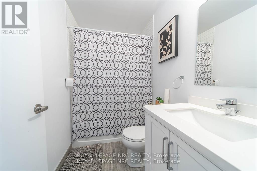 302 - 7711 Green Vista Gate, Niagara Falls (Oldfield), Ontario  L2H 1R1 - Photo 8 - X12875054