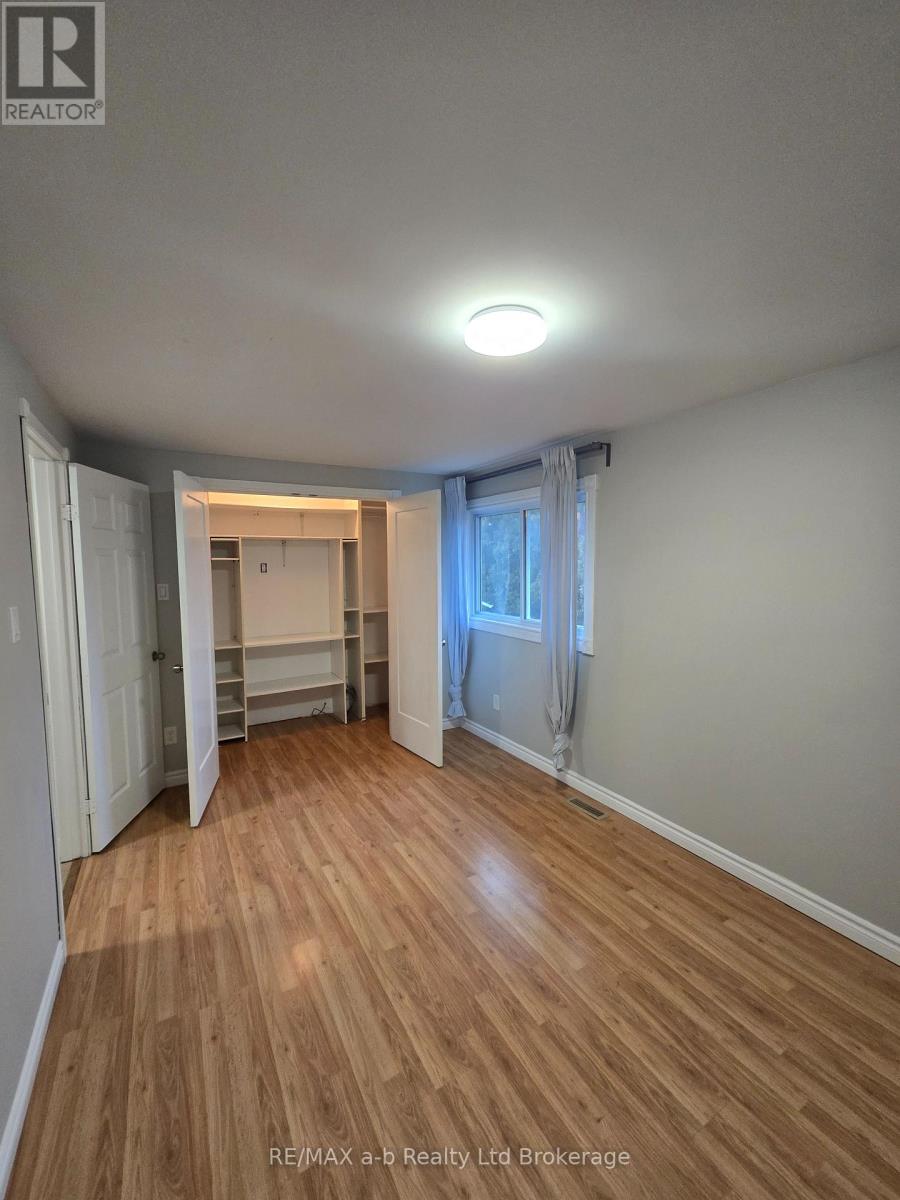 1073 Canfield Crescent, Woodstock (Woodstock - North), Ontario  N4S 8P3 - Photo 9 - X12875114